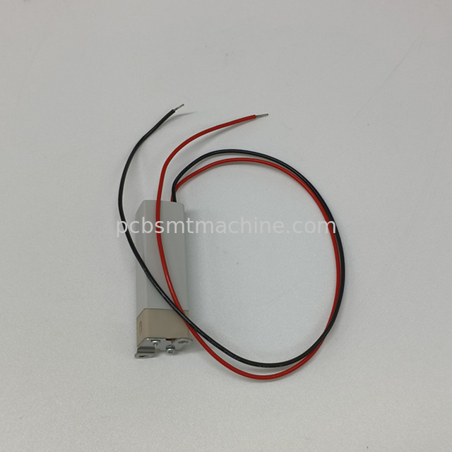 LVM11-5C-1 低出力直射作用2/3方向電磁弁 (化学液体 PEEKボディ IP40評価)